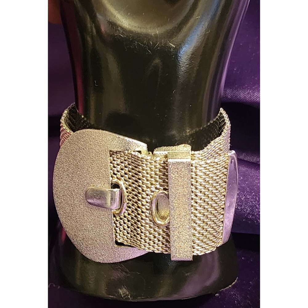 Vintage Wide Mesh Belt Buckle Bracelet Cuff  Size 6.5 - Picture 2 of 9